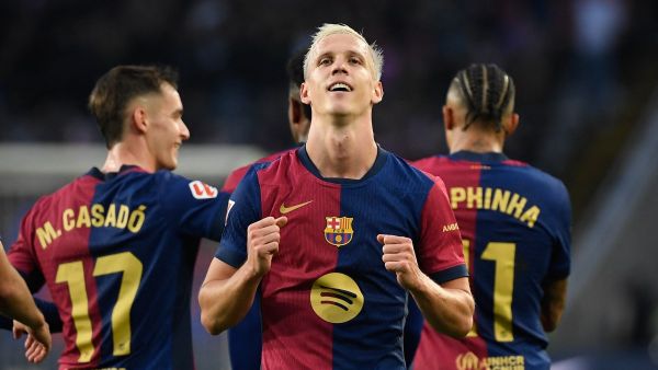 أولمو يقود برشلونة لفوز جديد (Photo by Josep LAGO / AFP)