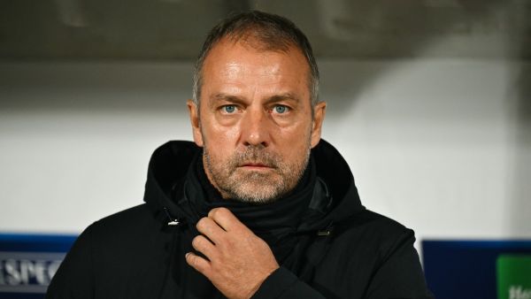 برشلونة يراقب مدافع نوتينغهام فورست موريلو عن كثب