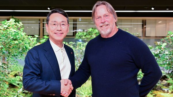 During the event. LG And Tenstorrent Expand Partnership To Enhance AI Chip Capabilities