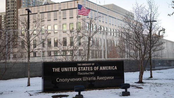 Western embassies shut down in Kyiv due to potential Russian air threat