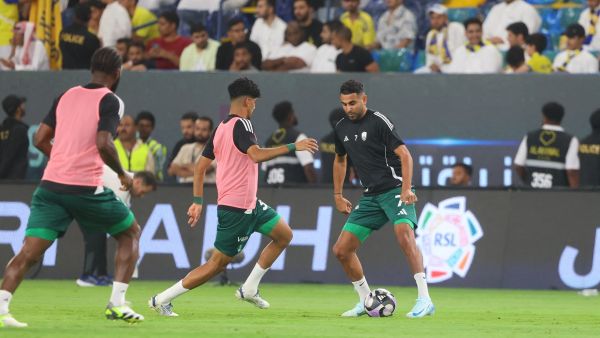 الأهلي مطالب بتحقيق الفوز على الوحدة (Photo by Fayez NURELDINE / AFP)
