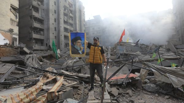 أسفرت العمليات العسكرية عن استشهاد 3481 شخصا وإصابة 14786 آخرين، وفق وزارة الصحة العامة اللبنانية