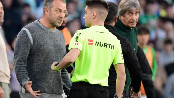 طرد فليك يبعده عن مواجهتي ليغانيس وأتلتيكو مدريد