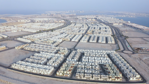 Diyar Al Muharraq has appointed TMAM Contracting to complete all contracting works, in addition to Arab Architects for design services and Horizon Interiors to oversee interior design works. Works Commence on New Mosque in Diyar Al Muharraq’s Deerat Al Oyoun
