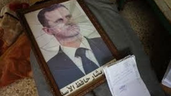 الأسد - مغادرة