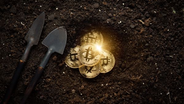 UAE launches largest solar farm to power cryptocurrency mining