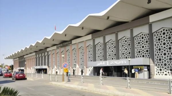 مطار دمشق 