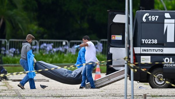 Two blasts near Brazil’s Supreme Court kill one