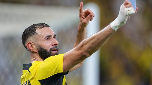 بنزيما في مباراة الاتحاد ضد الهلال كان قائدًا في كل أرجاء الملعب