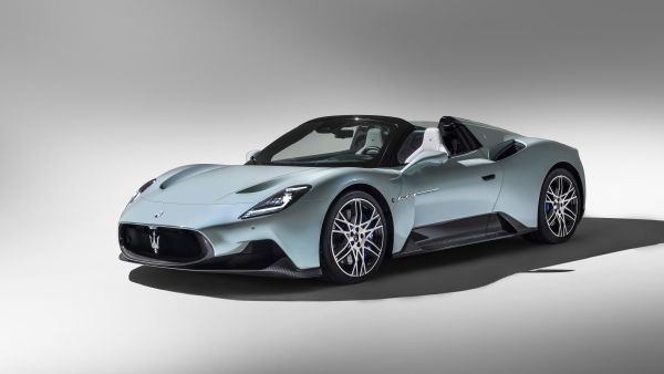 Maserati Together with Key Technology and Audio Partners Showcase Italian Excellence and Innovation with MC20 Cielo and Grecale SUV at CES 2025