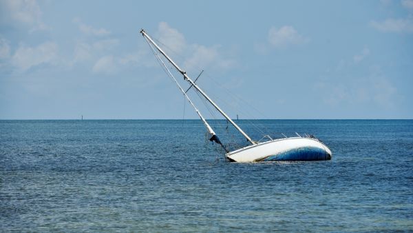 boat capsize