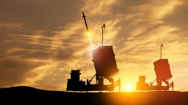 Trump signs orders, to build iron dome missile shield in U.S.