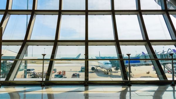 The world’s most dangerous airports, according to a Russian flight attendant
