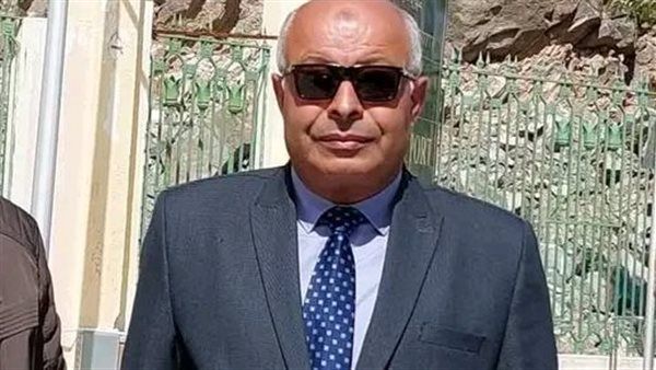 مستشار 