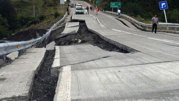 Earthquake strikes Chile coasts