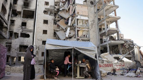 Israel launches airstrikes on Gaza amid ceasefire violations and delayed prisoner releases