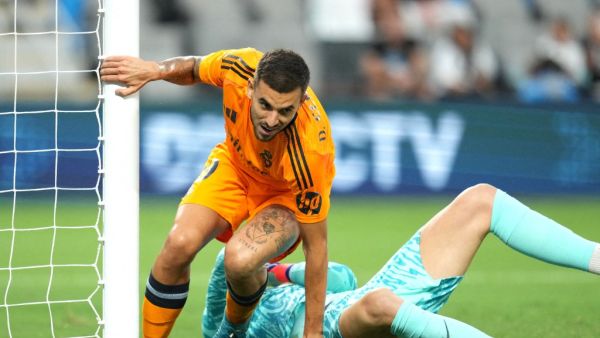 سيبايوس..لعنة الإصابات تُطارد نجم ريال مدريد في أسوأ الأوقات