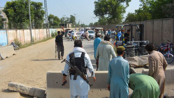 Pakistani gunmen