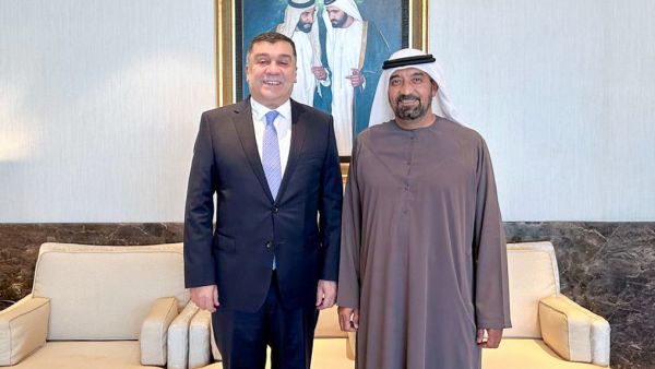 خلال الحدث سمو الشيخ أحمد بن سعيد يبحث تعزيز سبل التعاون مع رئيس طيران الشرق الأوسط