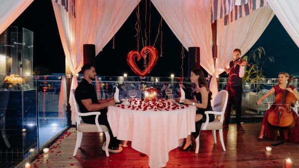 Escape to the Tropical Allure of Isla Beach Bar at Rixos Marina Abu Dhabi This Valentine’s Day Escape to the Tropical Allure of Isla Beach Bar at Rixos Marina Abu Dhabi This Valentine’s Day