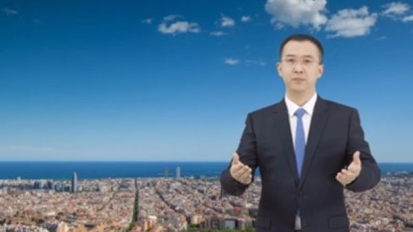 شانغ هايفنغ يلقي كلمة افتتاحية خلال منتدى هواوي كلاود لشركات الاتصالات. Huawei Cloud Stack تطلق ستة حلول قائمة على سيناريوهات محددة لحفز كفاءة شركات الاتصالات ودعم نمو الإيرادات وتعزيز الشمول الرقمي