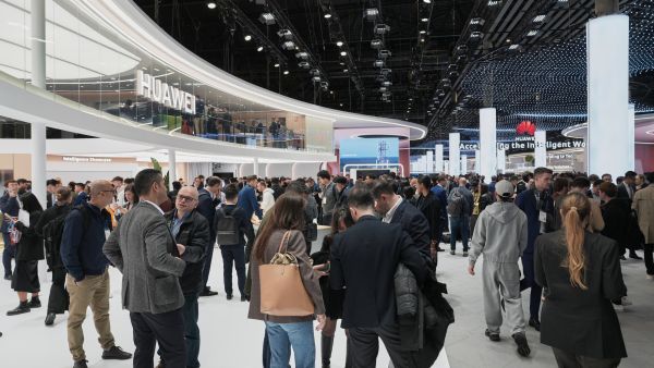 خلال الحدث هواوي تكتسح MWC 2025 بحصولها على 33 جائزة إعلامية تقديرًا لابتكاراتها عبر مختلف الفئات من المنتجات