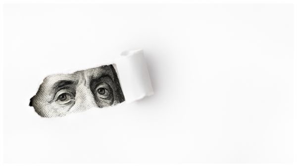 الدولار يرتفع رغم ضبابية المشهد حول الرسوم الجمركية, المصدر shutterstock