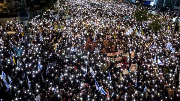Benny Gantz warns: Israel is one step away from civil war