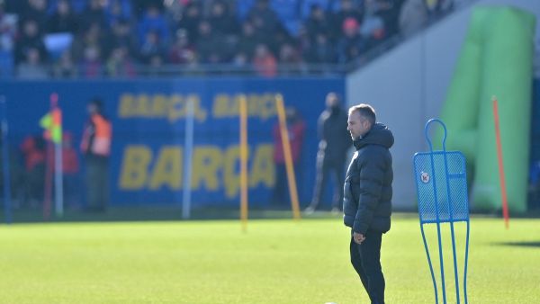 صراع ثلاثي بين برشلونة وريال مدريد وليفربول لخطف موهبة جورجيا الصاعدة