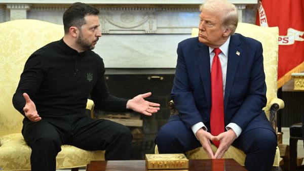 US President Donald Trump and Ukraine's President Volodymyr Zelensky