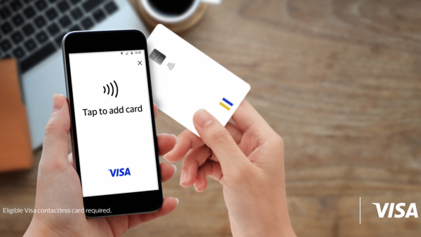 تتيح الميزة الجديدة لحاملي البطاقات إضافة بطاقاتهم إلى المحافظ الرقمية بكل سهولة عبر تقريب البطاقة من الهاتف الذكي. فيزا تطلق ميزة "قرّب لإضافة بطاقة" في دولة الكويت لتعزيز مستويات السلاسة والأمان في المحافظ الرقمية