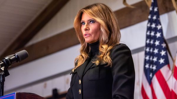  Melania Trump