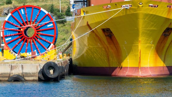 China unveils sea cable cutter