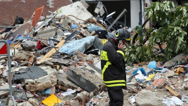 Earthquake in Italy's Naples