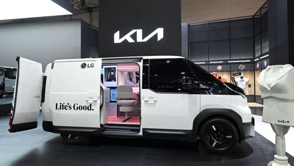 Spielraum Studio concept. Kia and LG Electronics Partner to Showcase New PBV Concepts for Work and Play