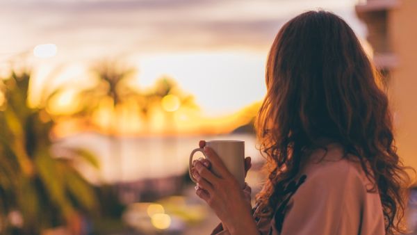 كيف تطور روتينك الصباحي وتبدأ يومك بطاقة إيجابية؟