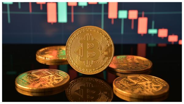 أسعار العملات المشفرة مقابل الدولار, المصدر shutterstock