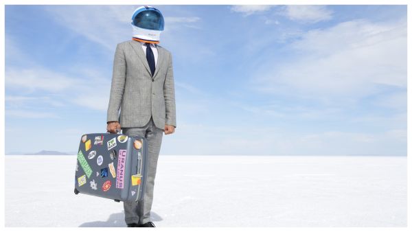 سياحة من نوع اخر..كم ستدفع لقضاء ليلة في مدار الأرض؟,المصدر shutterstock
