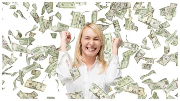 تفاصيل قروض من ثلاث فئات والية التقديم عليها, المصدر shutterstock