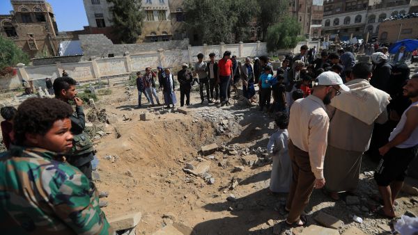 new US airstrikes on Yemen leave 12 killed, dozens wounded