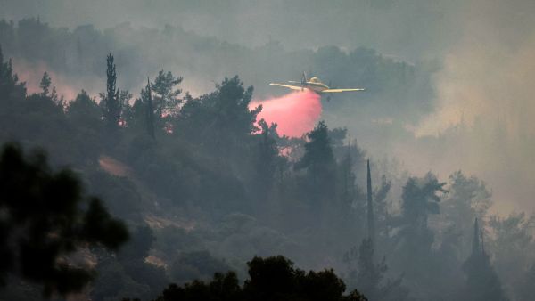 Massive wildfires near Jerusalem forces widespread evacuation