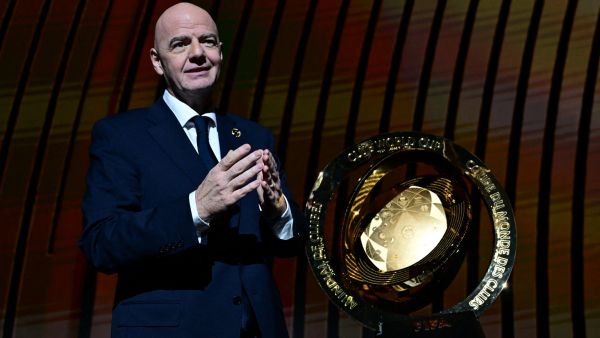 برشلونة مرشح مفاجئ للانضمام إلى كأس العالم للأندية بعد استبعاد كلوب ليون