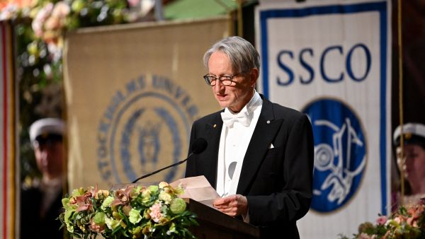 Godfather of AI issues serious warning about its dangers