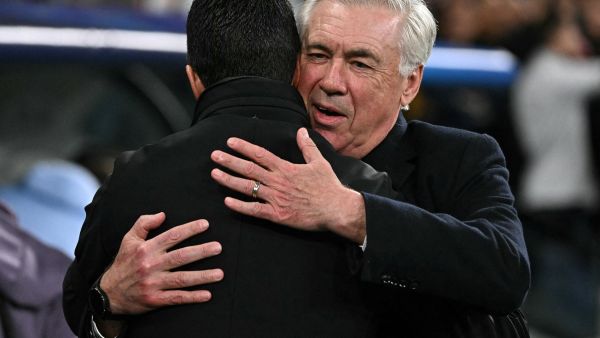 أرتيتا يكشف ما قاله له أنشيلوتي بعد إقصاء ريال مدريد