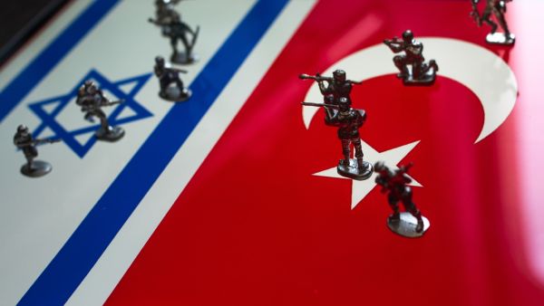 تركيا تحسم الجدل بشأن عبور نتنياهو من مجالها الجوي