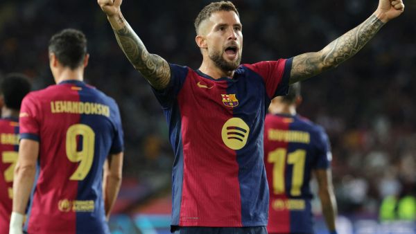 برشلونة يحتفل بالليغا وأساسونا يصعّد للمحكمة بسبب مارتينيز