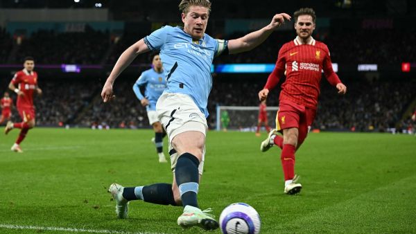 محمد صلاح يرحب بانتقال كيفن دي بروين إلى ليفربول