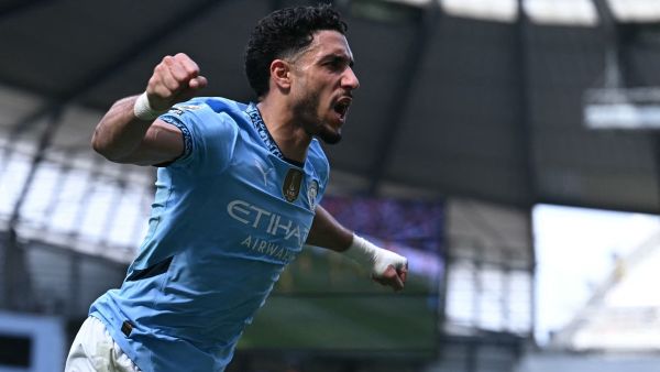 عمر مرموش يقود مانشستر سيتي لفوز حاسم ويعزز موقعهم في المربع الذهبي