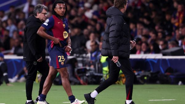 إصابة كوندي تضرب دفاعات برشلونة قبل مواجهتي إنتر وريال مدريد الحاسمتين