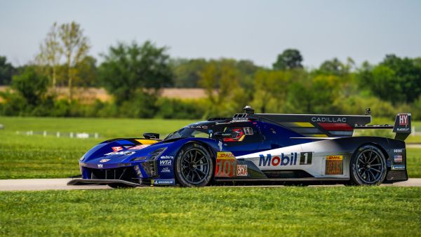 Cadillac unveils Le Mans Livery with Mobil 1™ brand as Primary Sponsor Cadillac unveils Le Mans Livery with Mobil 1™ brand as Primary Sponsor